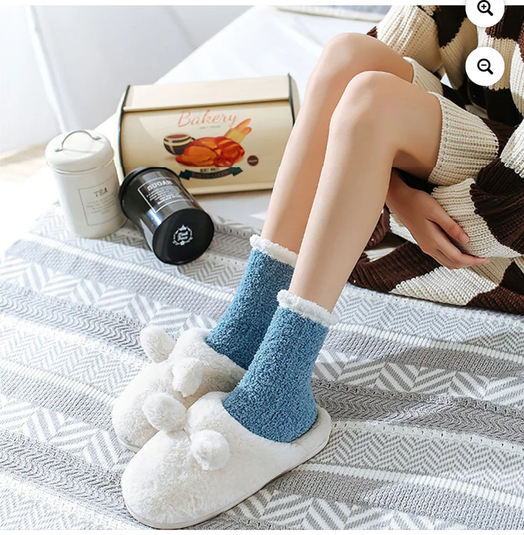 YOMYM 7 Pairs Womens Fuzzy Socks Cozy Fluffy Winter Cabin Slipper Warm Fleece Soft Thick Comfy Socks.