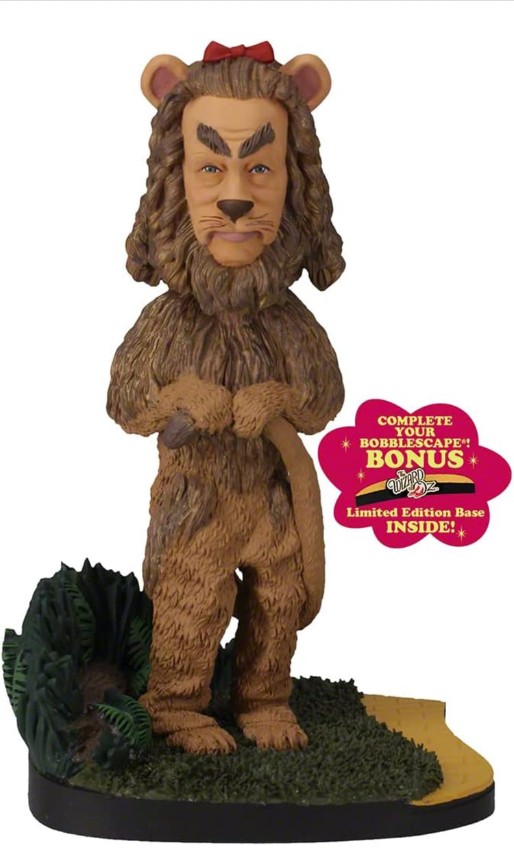 Royal Bobbles The Wizard of Oz Cowardly Lion Collectible Bobblescape Bobblehead Statue. Very rare and hard to come by.